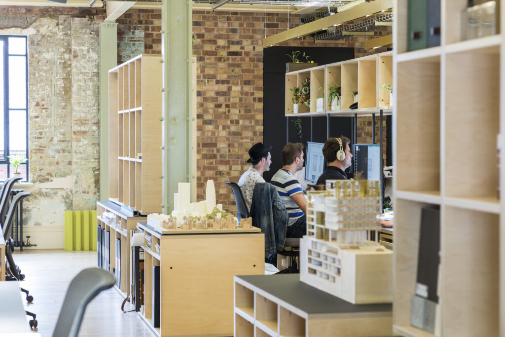 Coworking desks to let in Lambeth, in beautifully designed building 